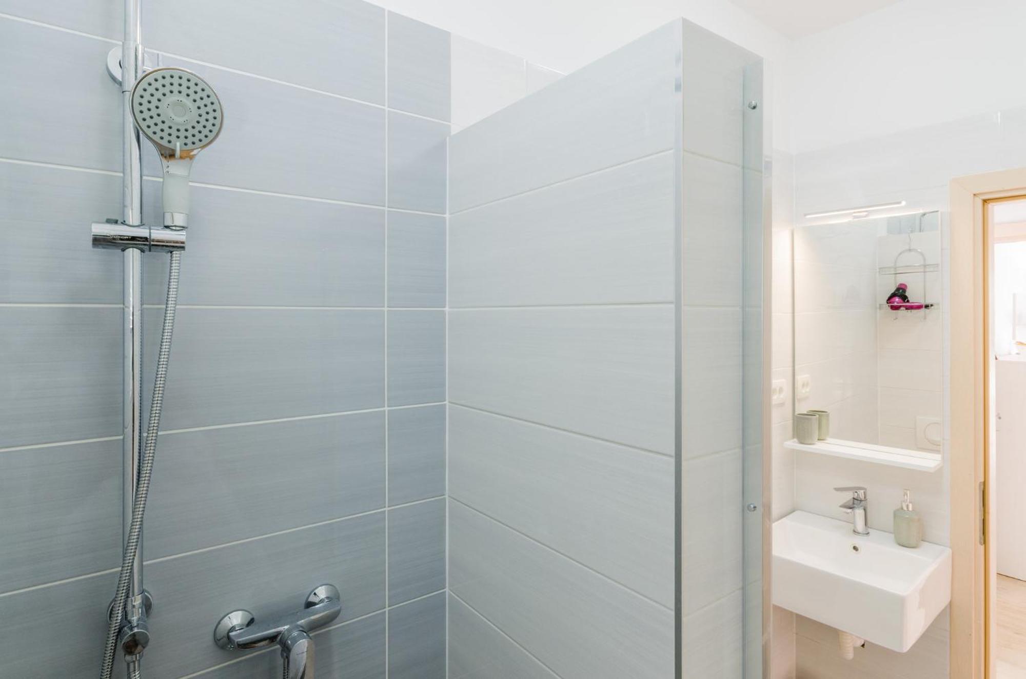 Leng Apartamento Dramalj Exterior foto
